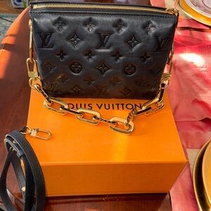 Louis Vuitton Coussin BB Noir